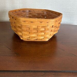 Longaberger 2002 Hexagon Basket "9, signed
